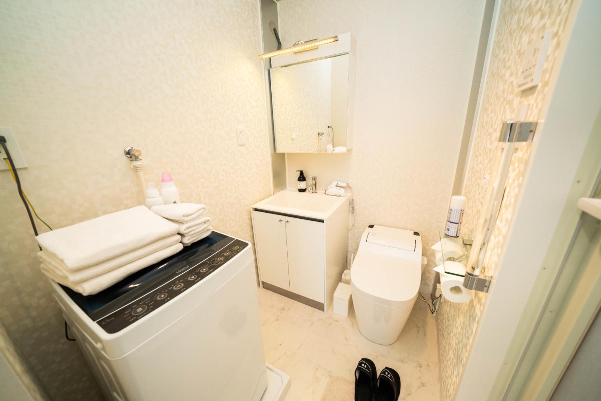 Free Wifi#shinjuku Area#2 Mins To Station#max3ppl